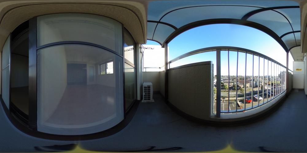 �o���R�j�[