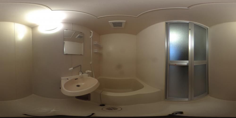 �o�X���[��