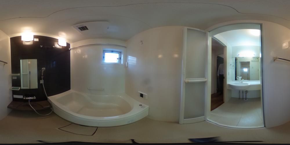 �o�X���[��