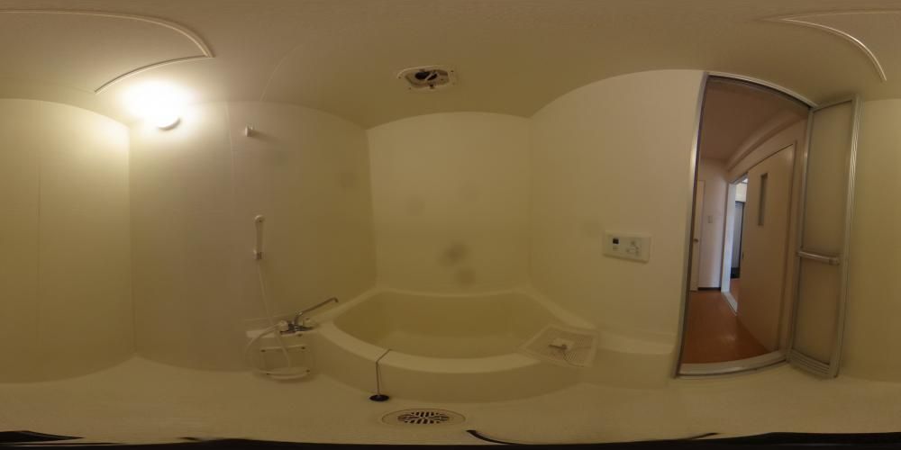 �o�X���[��