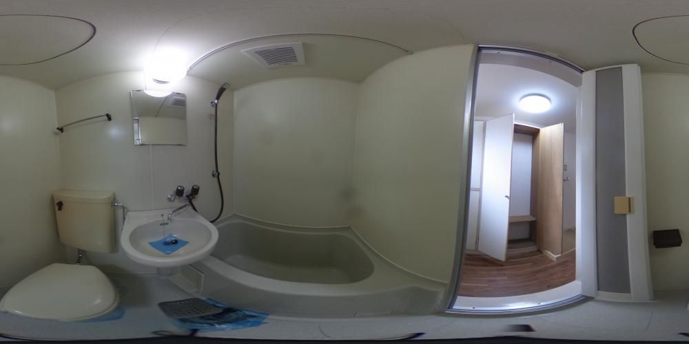 �o�X���[��