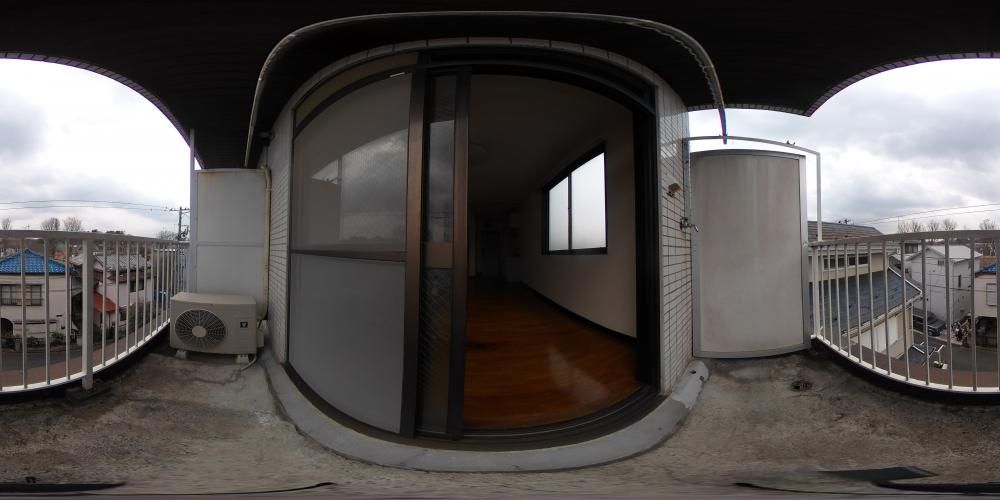 �o���R�j�[