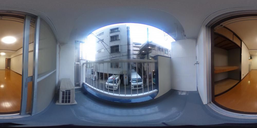 �o���R�j�[