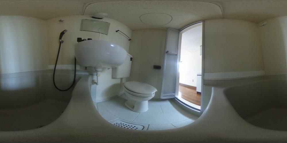 �o�X���[��