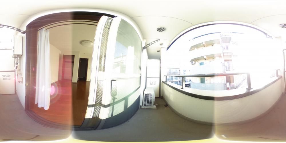 �o���R�j�[