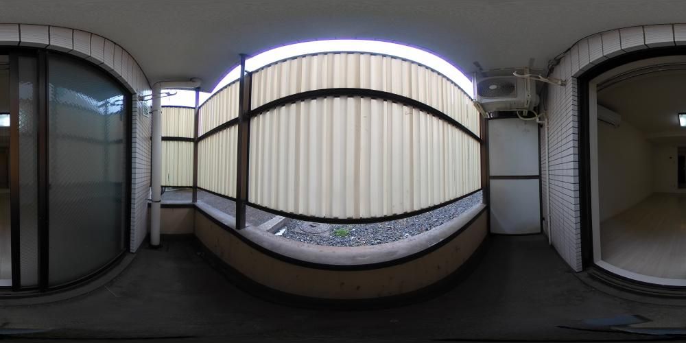 �o���R�j�[