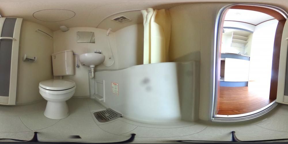 �o�X���[��