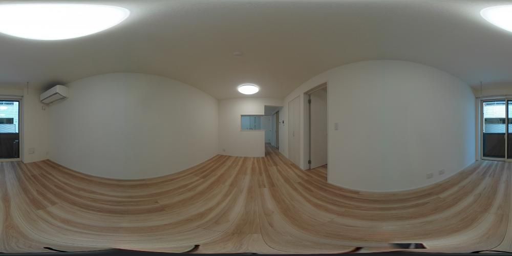 ���r���O