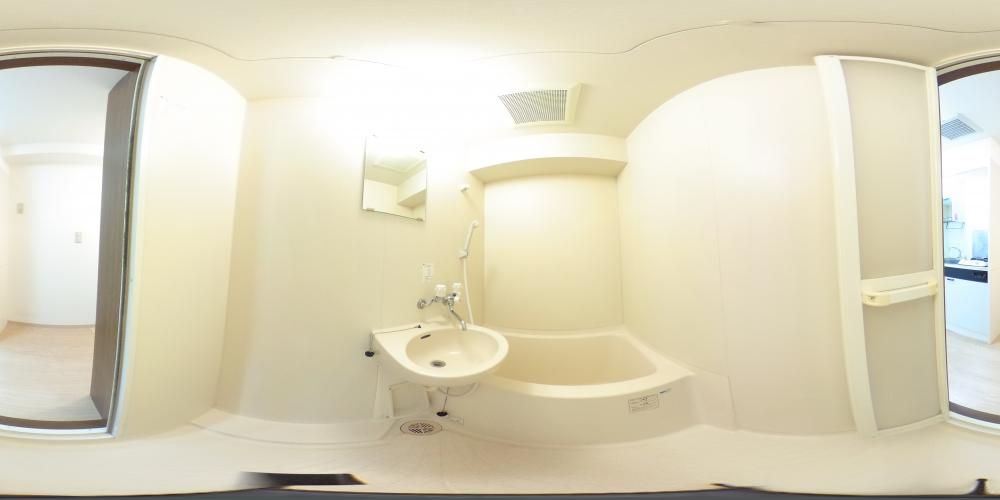 �o�X���[��