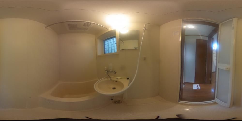 �o�X���[��